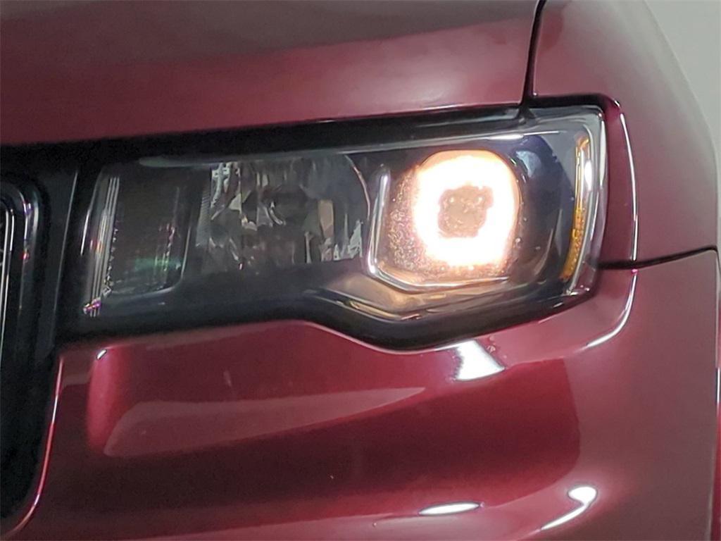 used 2019 Jeep Grand Cherokee car, priced at $19,917