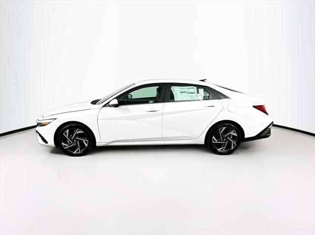 new 2024 Hyundai Elantra car, priced at $25,570