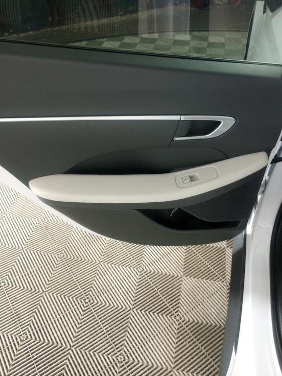 used 2025 Hyundai Sonata car, priced at $23,938