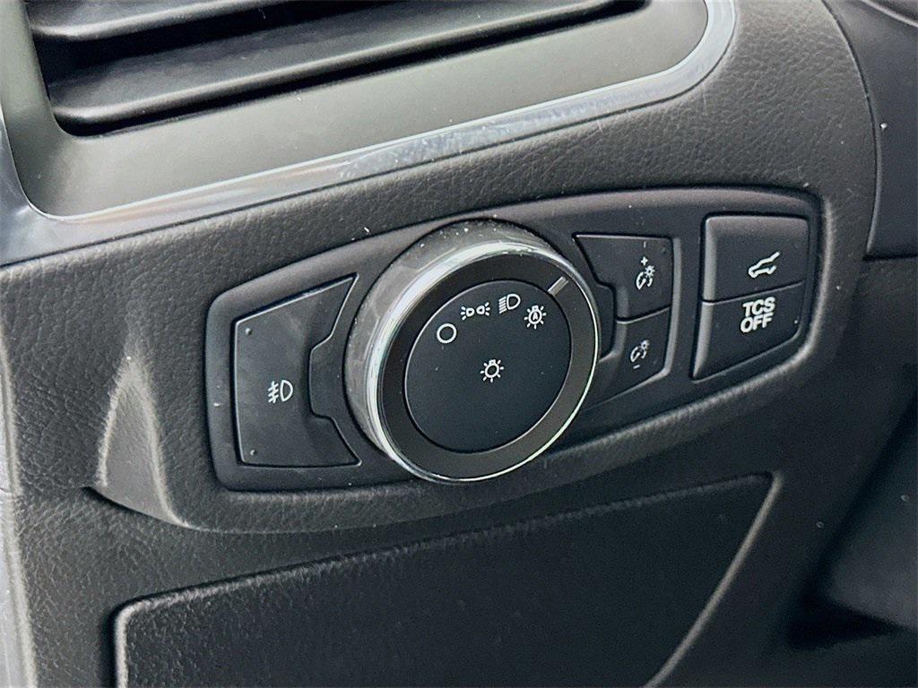 used 2022 Ford Edge car, priced at $20,397