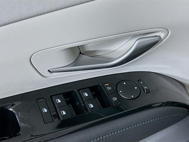 new 2025 Hyundai Tucson car, priced at $37,204