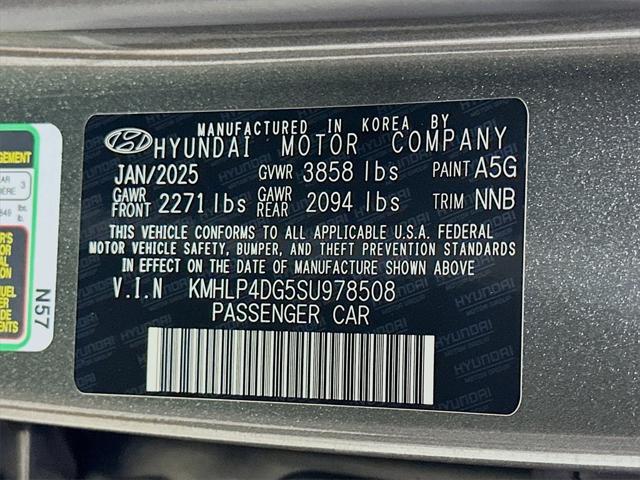 new 2025 Hyundai Elantra car, priced at $26,450