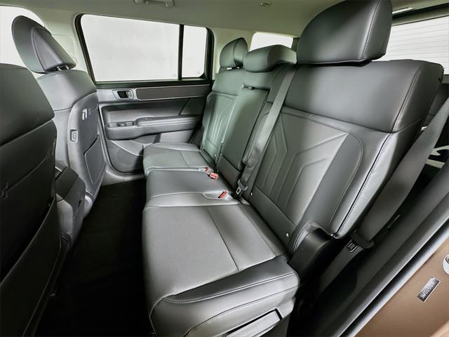new 2025 Hyundai Santa Fe car, priced at $40,487