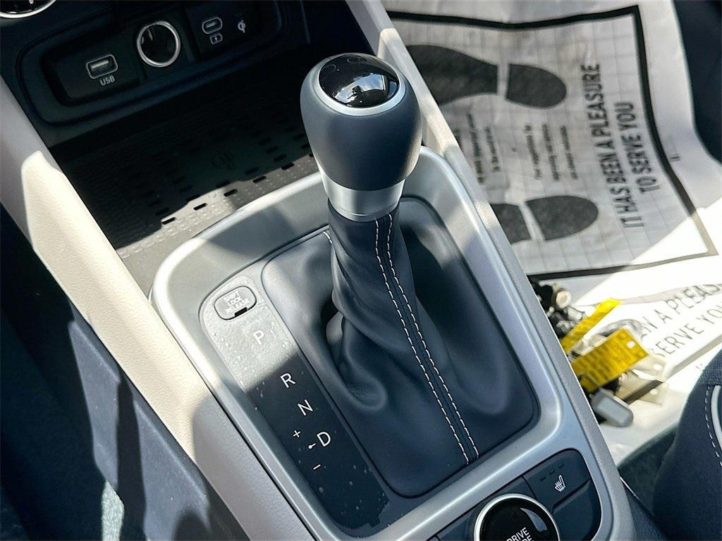 new 2025 Hyundai Venue car, priced at $20,903