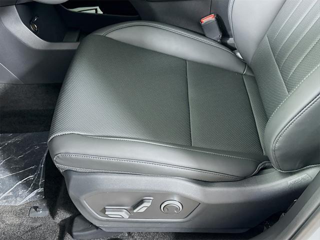 new 2025 Hyundai Santa Fe car, priced at $37,639