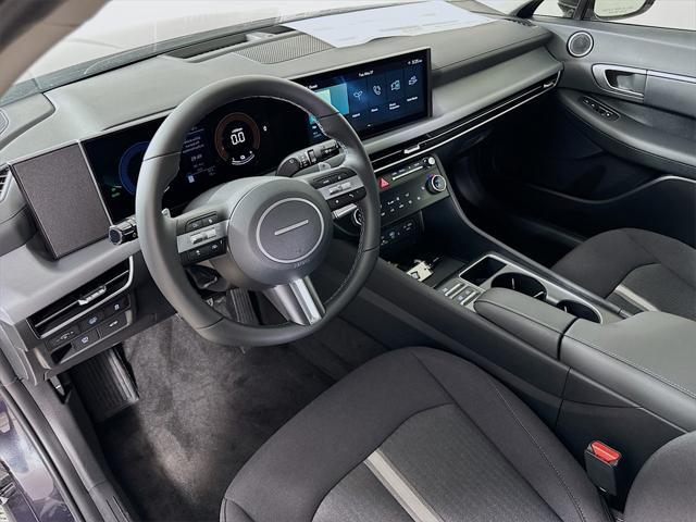 new 2025 Hyundai Sonata Hybrid car, priced at $30,749