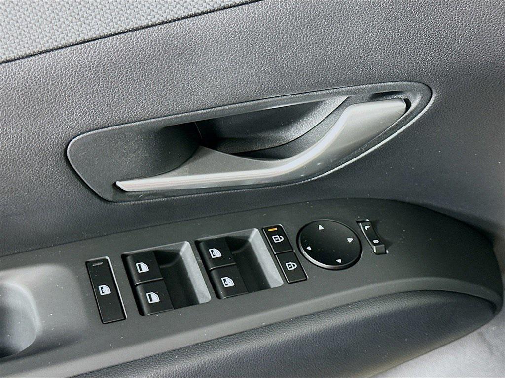 new 2025 Hyundai TUCSON Hybrid car, priced at $37,632