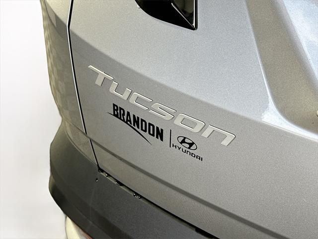 new 2025 Hyundai TUCSON Hybrid car, priced at $36,382
