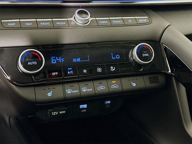 new 2025 Hyundai Elantra car, priced at $26,594