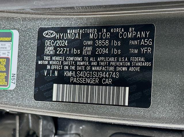 new 2025 Hyundai Elantra car, priced at $25,488