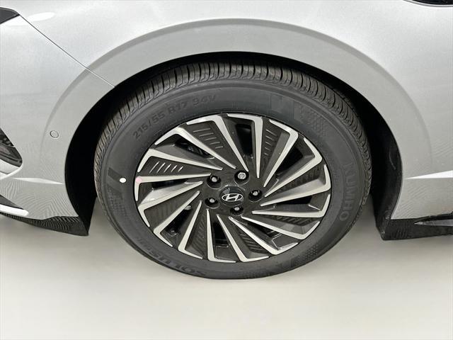 new 2025 Hyundai Sonata Hybrid car, priced at $37,053