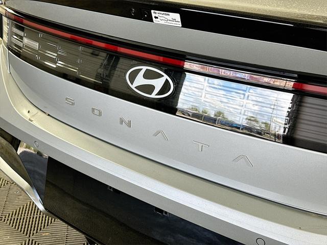 new 2025 Hyundai Sonata Hybrid car, priced at $37,053