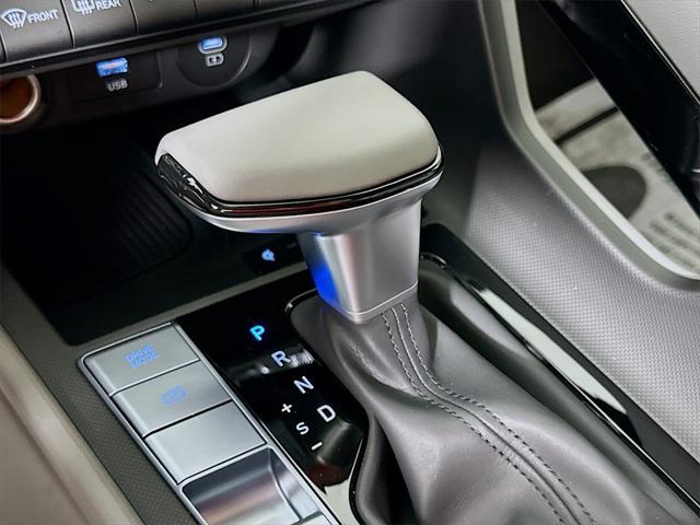 new 2025 Hyundai Elantra car, priced at $25,379