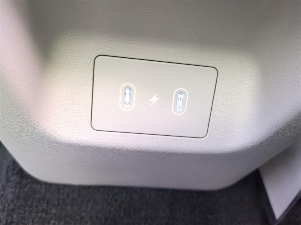 new 2026 Hyundai TUCSON Hybrid car, priced at $40,388