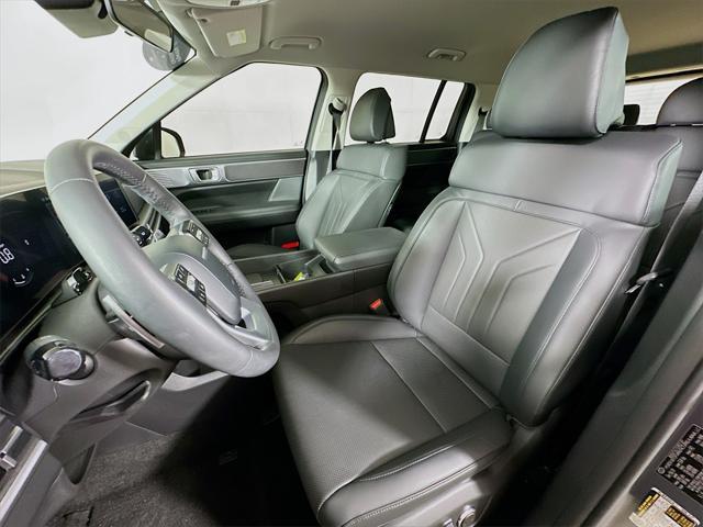 used 2025 Hyundai Santa Fe car, priced at $32,664