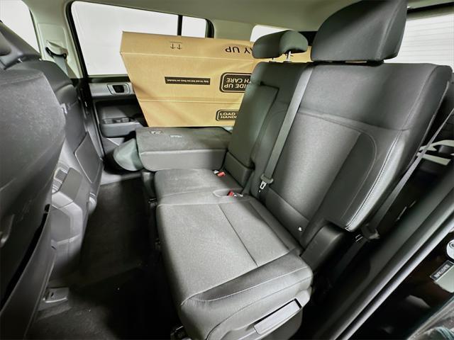 new 2025 Hyundai Santa Fe car, priced at $33,164