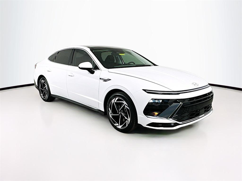 new 2025 Hyundai Sonata car, priced at $30,820