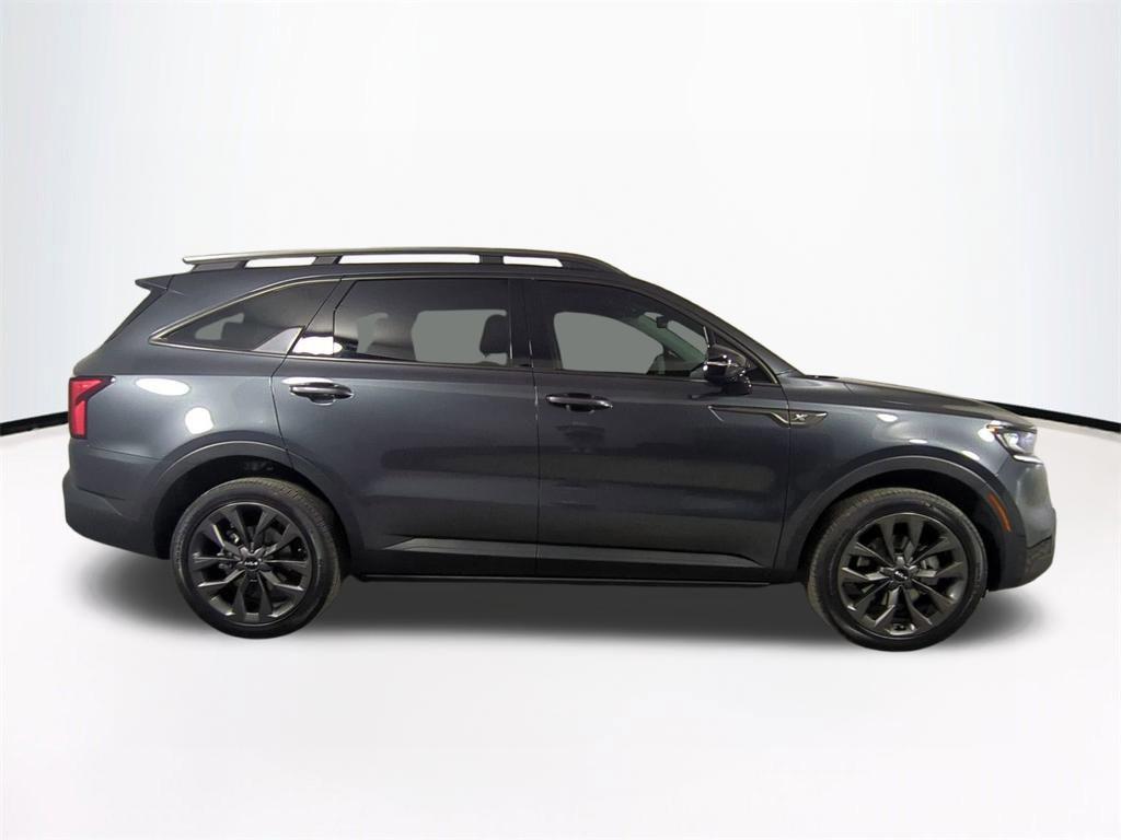 used 2023 Kia Sorento car, priced at $29,143