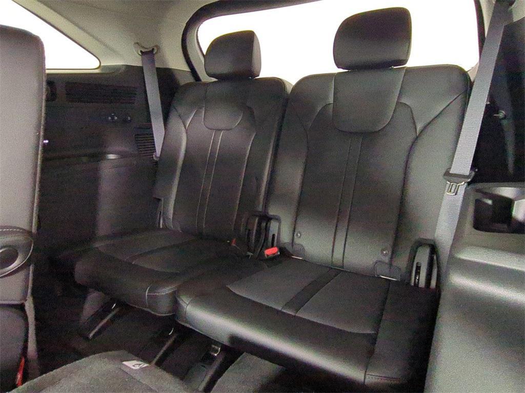 used 2023 Kia Sorento car, priced at $29,143
