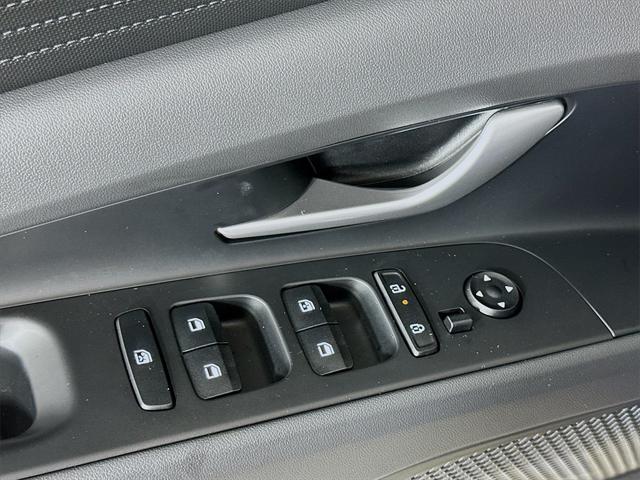 new 2025 Hyundai ELANTRA HEV car, priced at $25,074