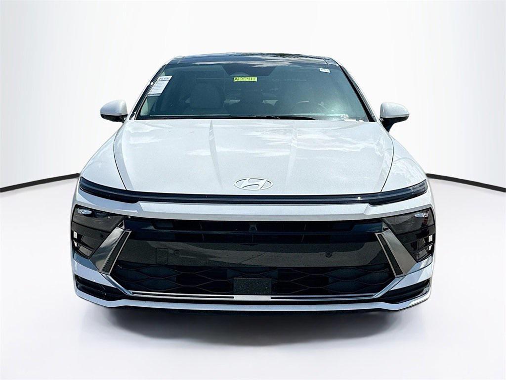 new 2025 Hyundai Sonata Hybrid car, priced at $39,033