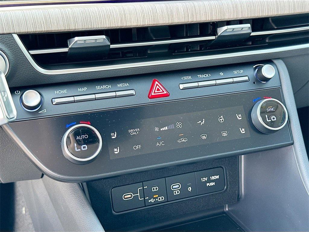 new 2025 Hyundai Sonata Hybrid car, priced at $39,033