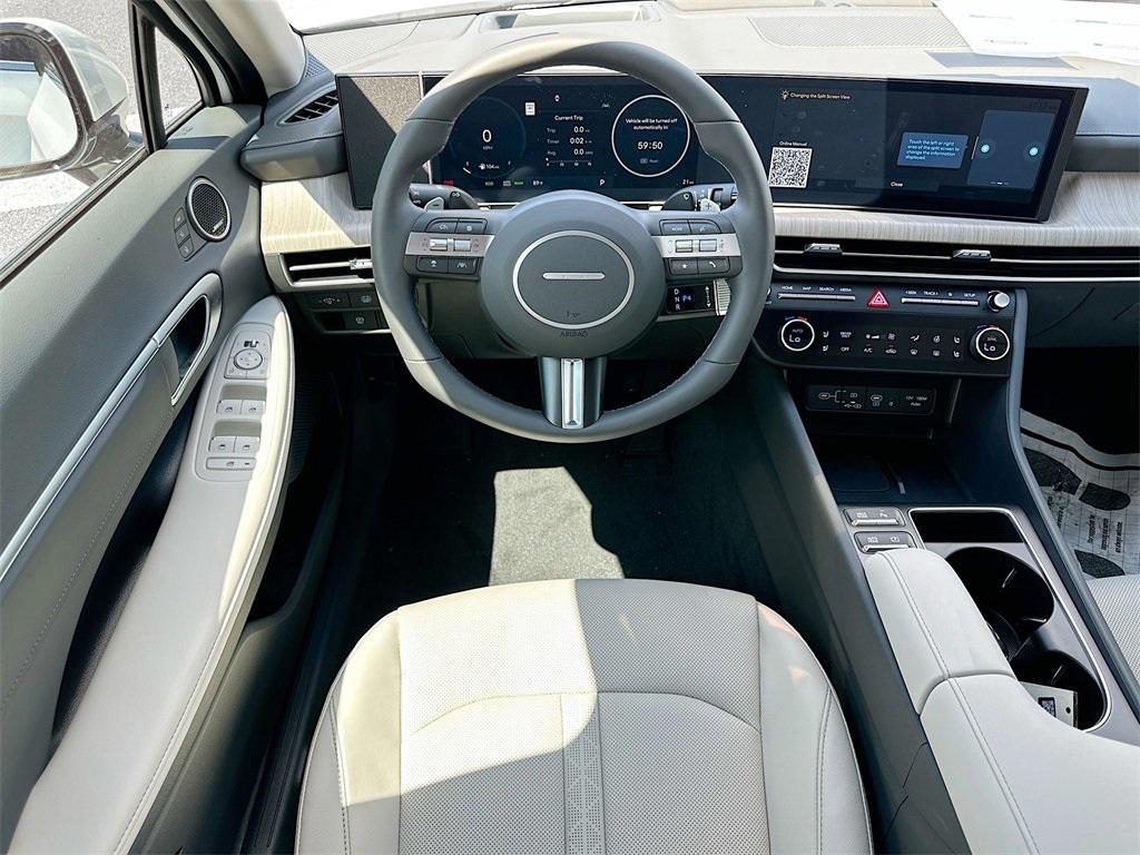 new 2025 Hyundai Sonata Hybrid car, priced at $39,033