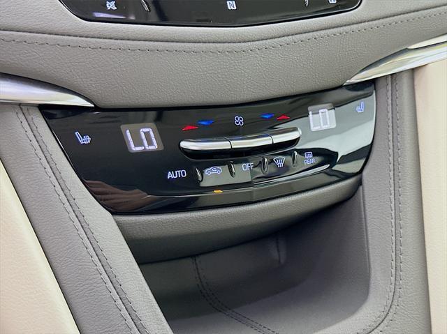 used 2021 Cadillac XT5 car, priced at $24,994