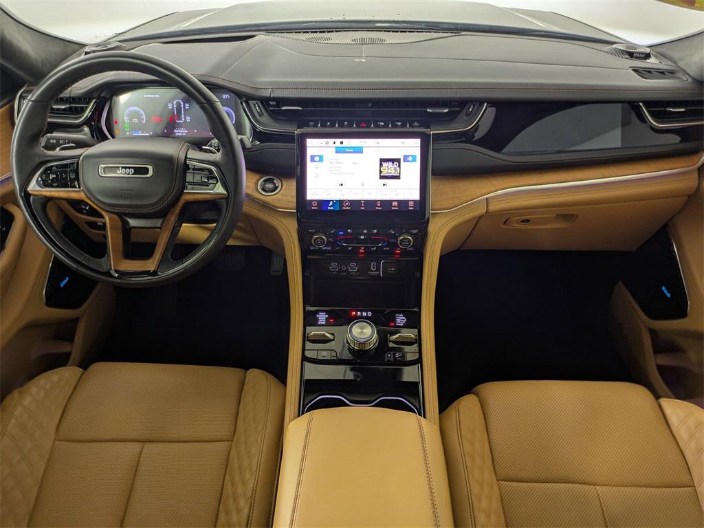 used 2022 Jeep Grand Cherokee car, priced at $39,106