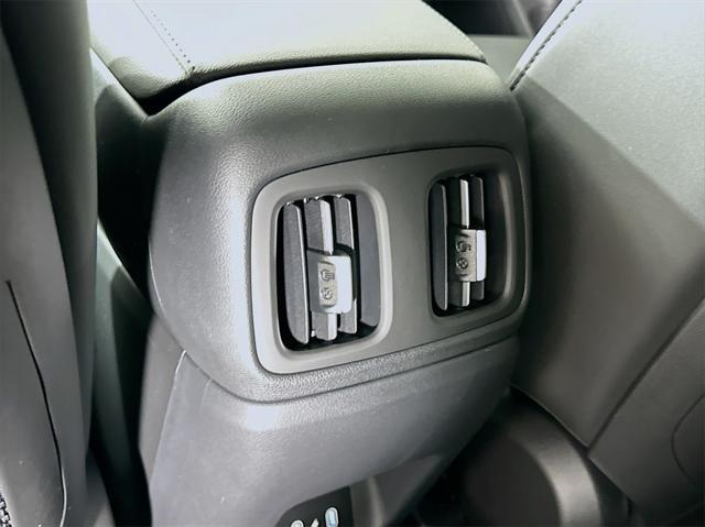 new 2025 Hyundai TUCSON Hybrid car, priced at $36,233