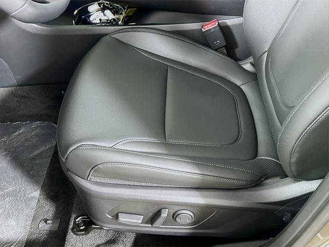 new 2025 Hyundai TUCSON Hybrid car, priced at $36,233