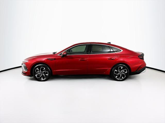 new 2024 Hyundai Sonata car, priced at $25,004