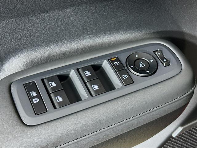 new 2025 Hyundai Santa Fe car, priced at $44,579