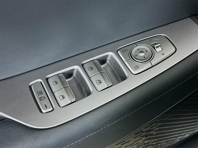 used 2025 Hyundai Palisade car, priced at $35,201