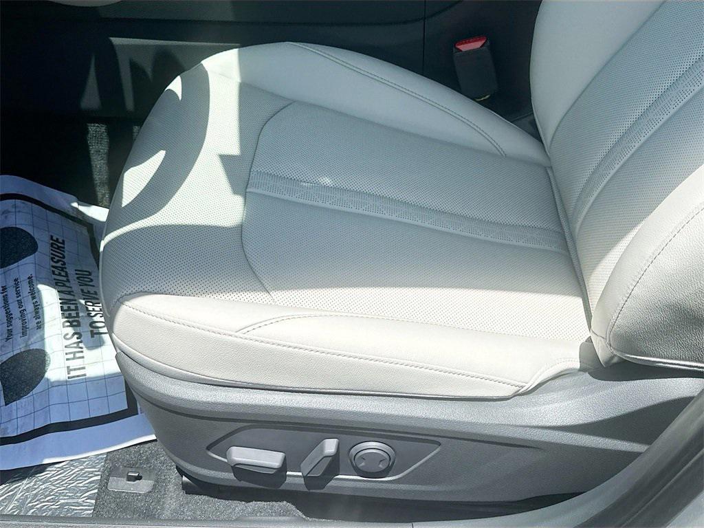 new 2025 Hyundai Sonata Hybrid car, priced at $38,607