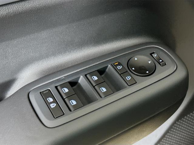 new 2025 Hyundai Santa Fe car, priced at $33,007