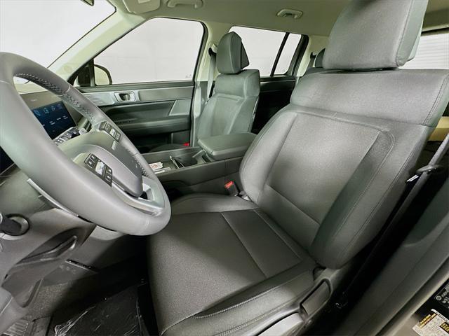 new 2025 Hyundai Santa Fe car, priced at $33,007