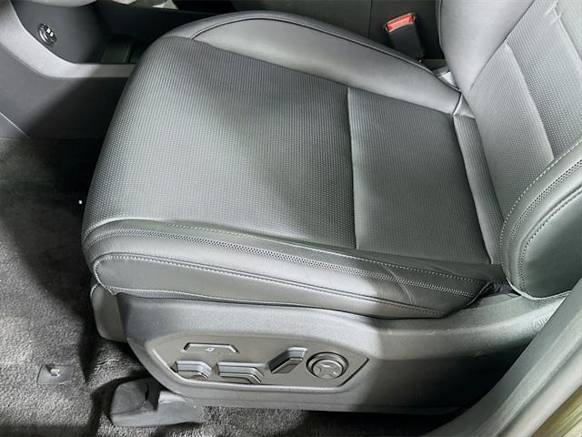 used 2025 Hyundai Santa Fe car, priced at $40,991