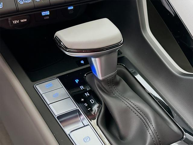 new 2025 Hyundai Elantra car, priced at $25,539