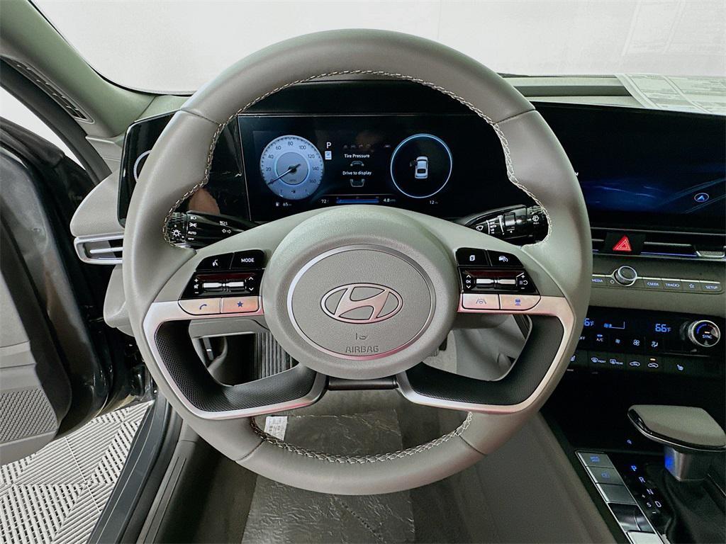 new 2025 Hyundai Elantra car, priced at $26,789