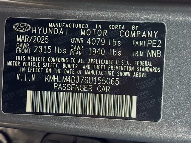 new 2025 Hyundai Elantra car, priced at $27,005