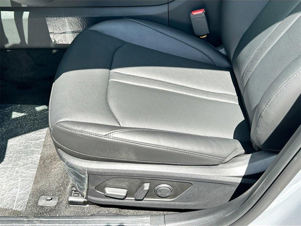 new 2025 Hyundai Sonata Hybrid car, priced at $34,293