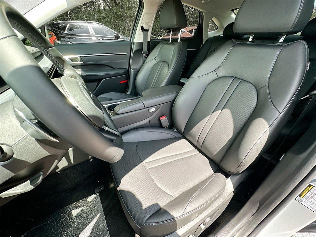 new 2025 Hyundai Sonata Hybrid car, priced at $34,293