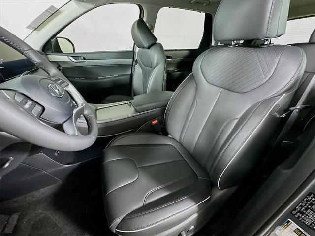 new 2025 Hyundai Palisade car, priced at $44,280