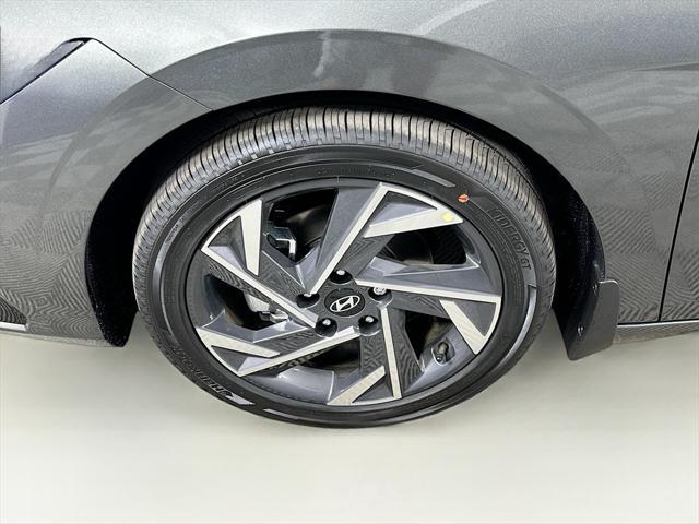 new 2025 Hyundai Elantra car, priced at $25,216