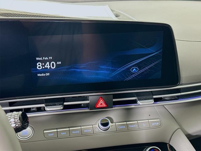 new 2025 Hyundai Elantra car, priced at $25,216