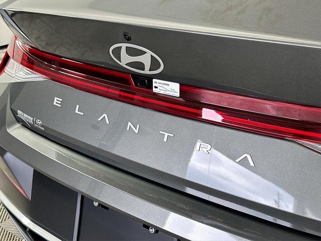 new 2025 Hyundai Elantra car, priced at $25,216