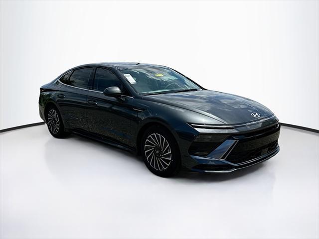 new 2025 Hyundai Sonata Hybrid car, priced at $30,788