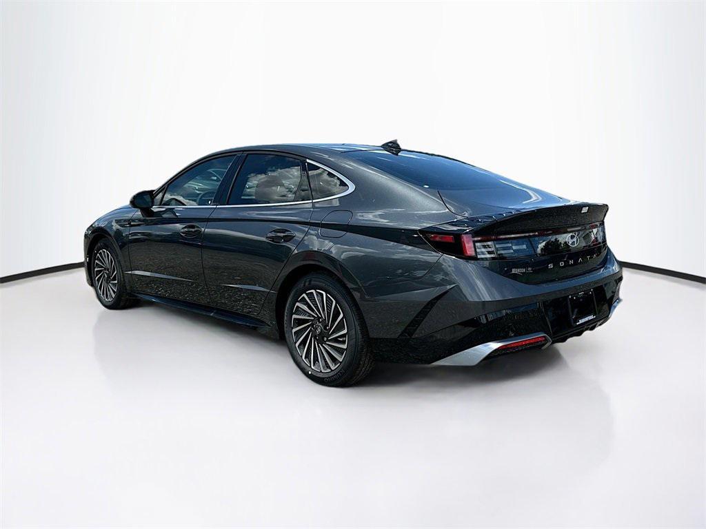 new 2025 Hyundai Sonata Hybrid car, priced at $26,476