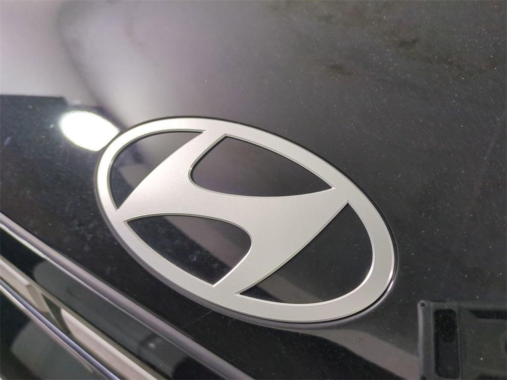 used 2025 Hyundai Santa Fe car, priced at $29,500